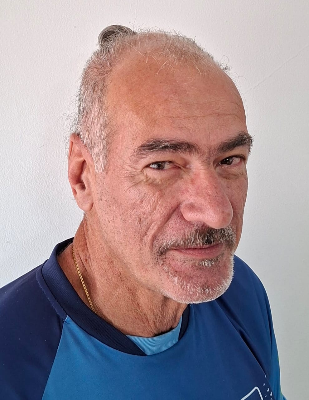 Sergio E. Medeiros (002)_old